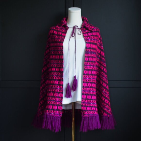 Marcalix | Vintage 100% Wool Handwoven Poncho - Picture 1 of 7